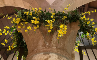 Donate to Redeemer’s Easter Flowers and Honor Loved Ones